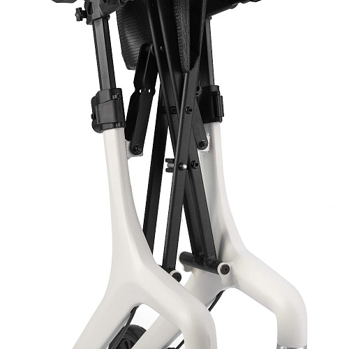 Фиксатор в сложенном виде